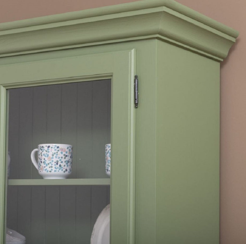 Casa Padrino Landhausstil Esszimmerschrank Grün 126 x 45 x H. 200 cm - Massivholz Küchenschrank - Esszimmermöbel im Landhausstil - Landhausstil Einrichtung - Esszimmer Einrichtung
